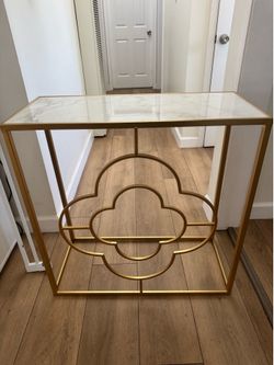Decorative table