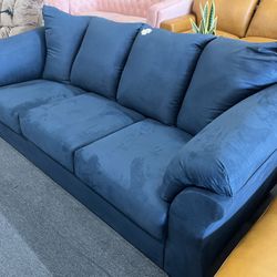 84”Ashley sofa，$350