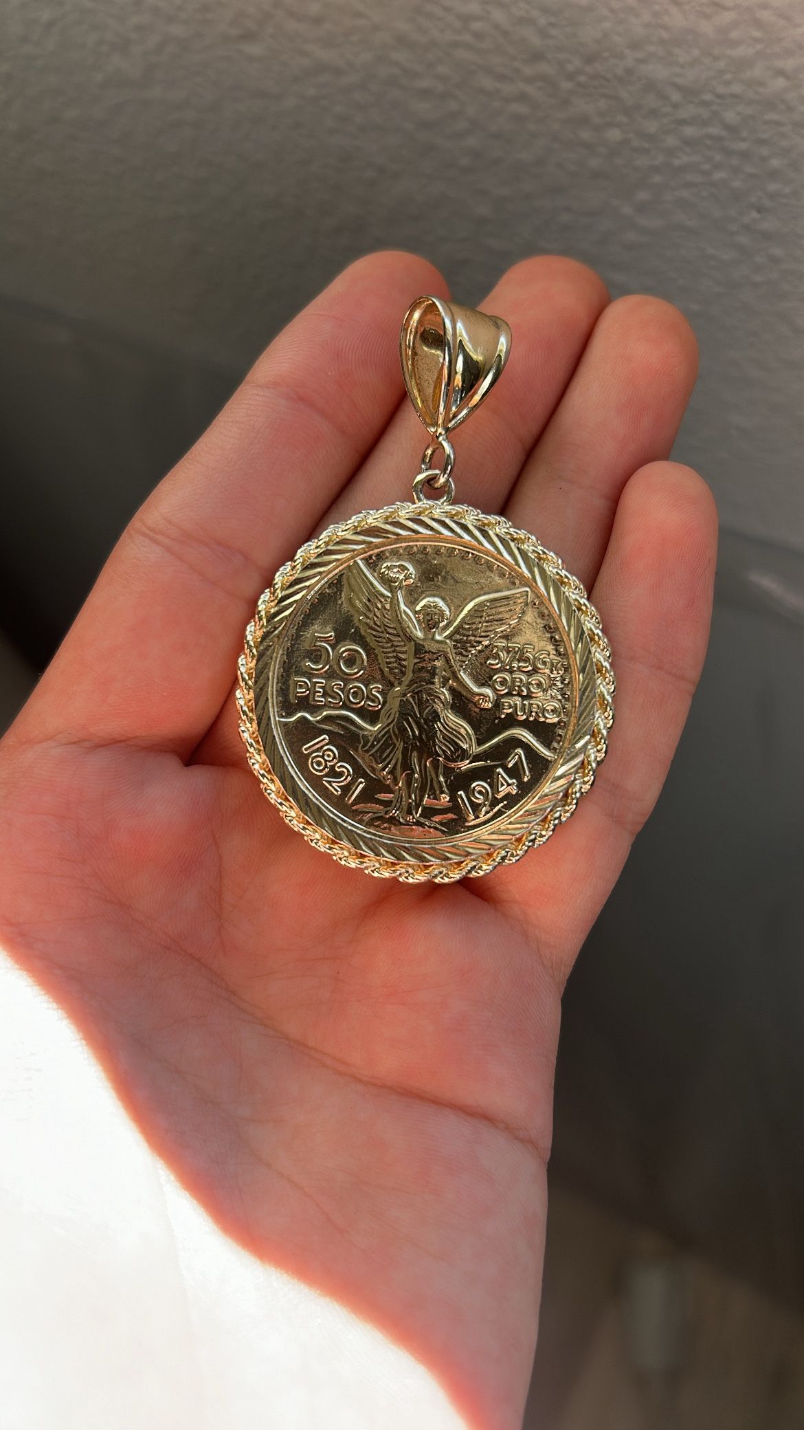 centenario pendant 