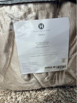 NEW HOTEL COLLECTION KING QUILT