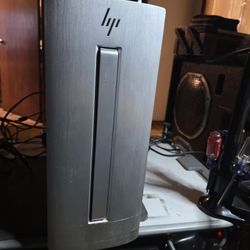 HP ENVY Pc. Intel-i7-CPU 16GB Ram 1TB SSD GPU: Radeon