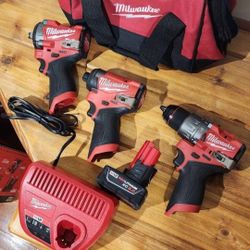 Milwaukee M12 'Fuel' (3) tool combo