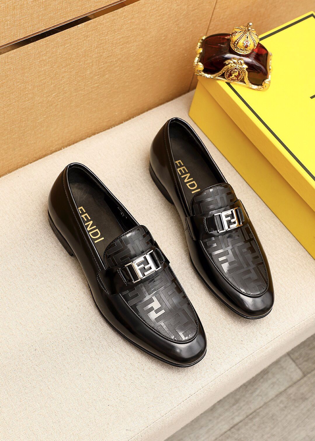Fendi Men’s Leather Shoes With Box New