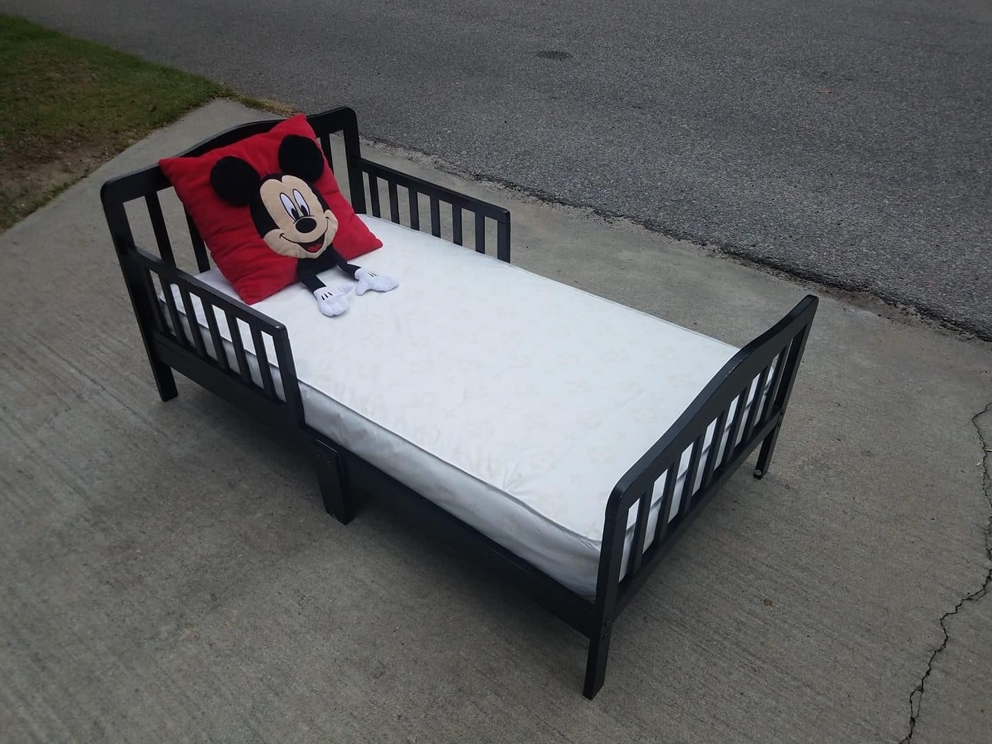 Toddler Bed With Mattress 
