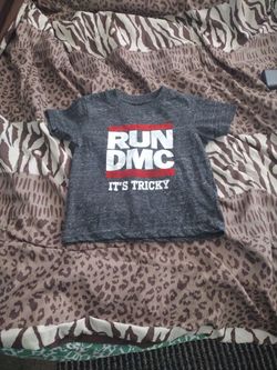 RUN-DMC  " ITS TRICKY " SIZE 3 T  SHIRT