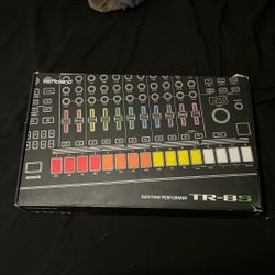 Roland TR-8S