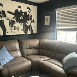 Sectional With 2 Electric Recliners!