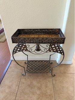 Metal Tray Top Console Table with Wicker Insert