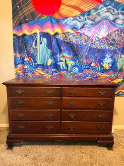 Dresser