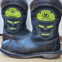 Ariat Men's WorkHog XT VentTEK Bold Carbon Toe Waterproof Work Boots.