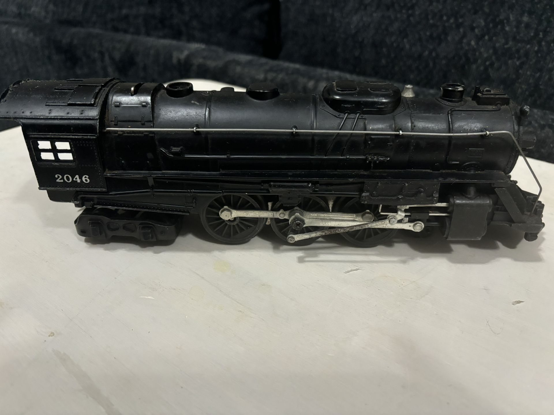 Vintage Lionel Train Locomotive Engine 2046 As Is