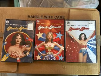 3 Wonder women collectible show series