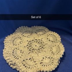 Crochet Doily/ Mantelito Set Of 6 