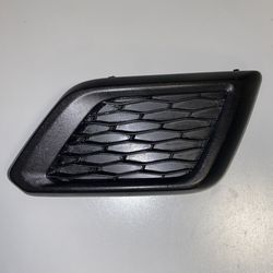 2014-2016 Nissan Rogue OEM Front Passenger Side Fog Light Cover 62256-4BA0A