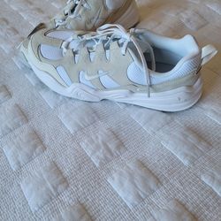 Nike Tech Hera - Brand New with Tags - Chunky Y2K Style - 10.5