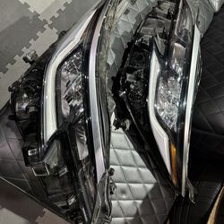 2021-2024 Toyota Sienna Oem LED Headlights Head Lamps