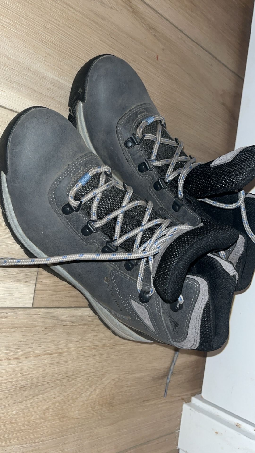 Women’s Hiking Boots 