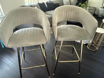 Bar stool