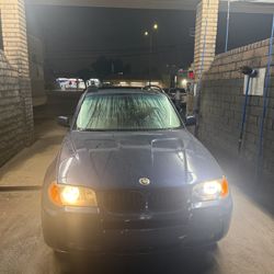 BMW X3 330i 