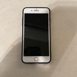 iPhone 8+