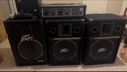 SPEAKERS WITH AMP