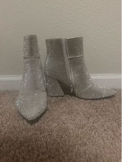 Women’s 9.5 Silver sequined heeled boots