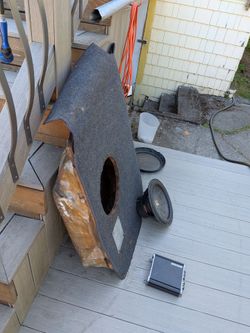 Subaru 2006 sub box