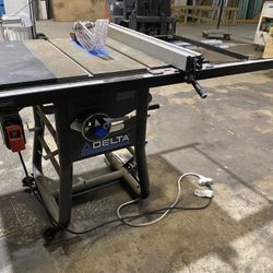 Delta table Saw