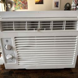 Window Air Conditioner 