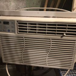 Window Air Conditioner