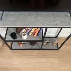 TV stand/Shelves 