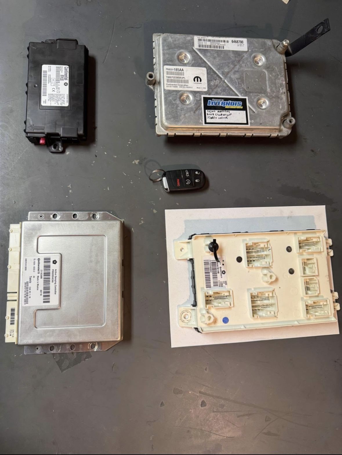 2019 dodge challenger scat pack ecu / bcm /rfhub / activer dampering and key