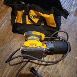 Dealt Sander Dwe6411 And Bag