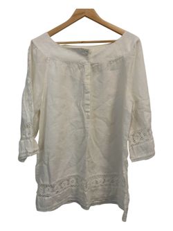 Women’s White Chicos Size 3