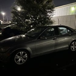 2010 Mercedes-Benz C-Class