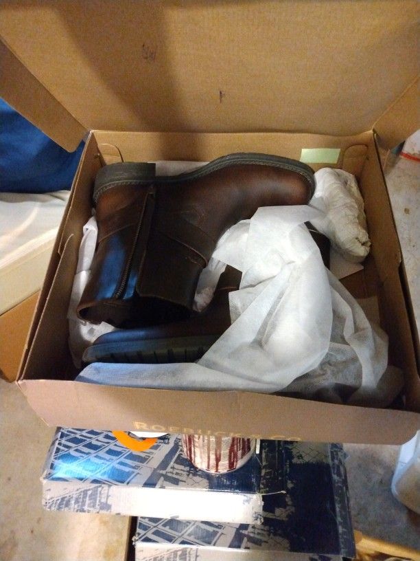 3 Boxes Unworn Mens Boots Sz 8