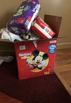 Size 1 diaper bundle 300 diapers $40 firm