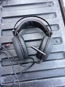Gaming headset for pc light up