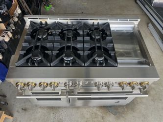 LIKE NEW 48" JENNAIR RISE JGRP548HL GAS PROFESSIONAL-STYLE RANGE WITH CHROME-INFUSED GRIDDLE- $5,500 MRSP-12,099.00