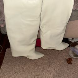 Fashion Nova White Boots
