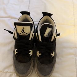JORDAN 4 FEAR SIZE 5 KIDS