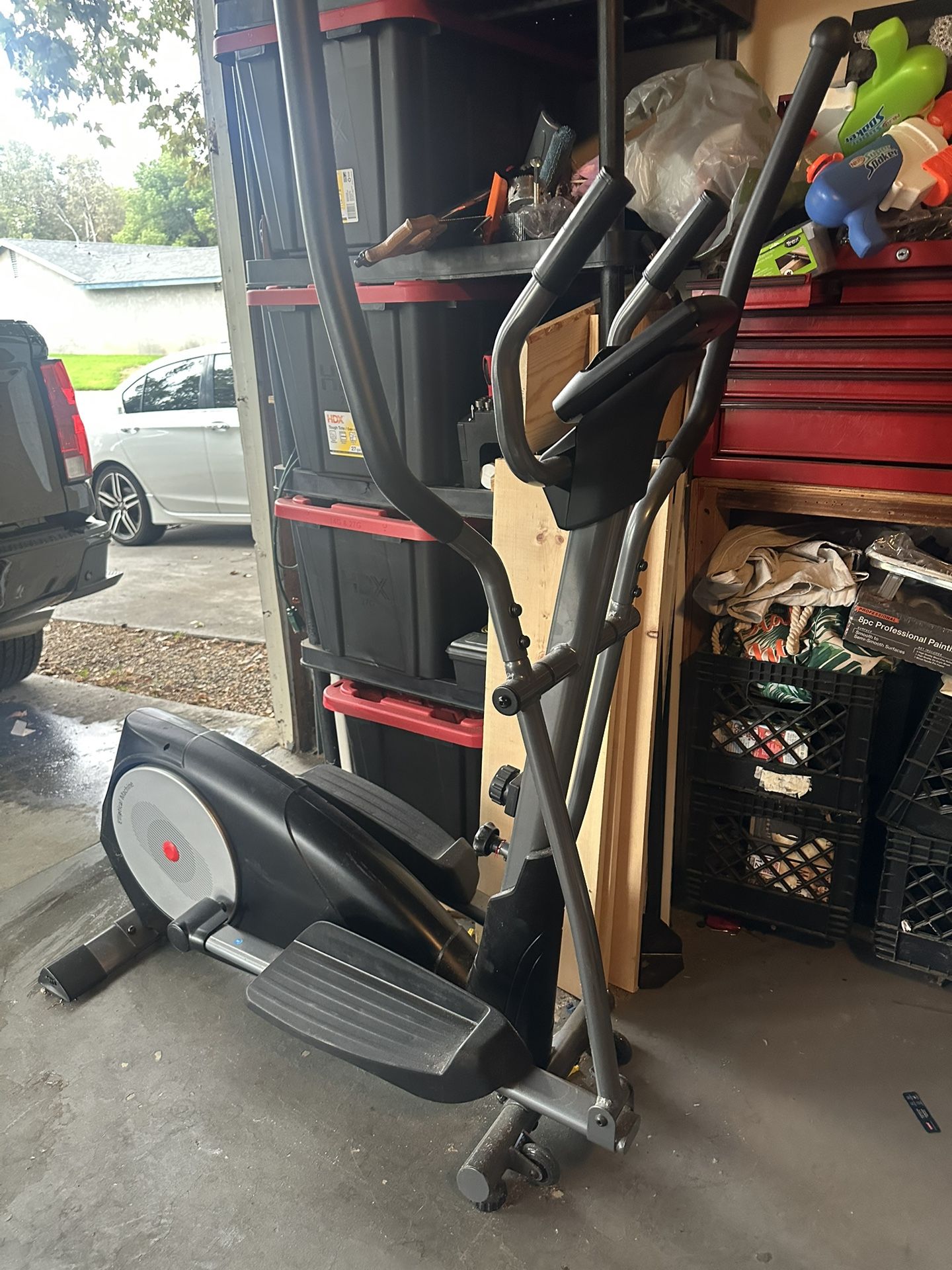 Young Elliptical Exercise Machine 50$