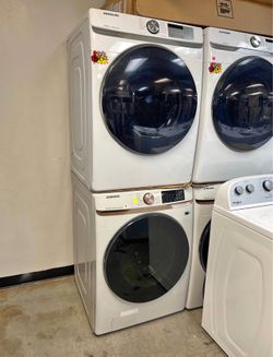 Washer and gas dryer set