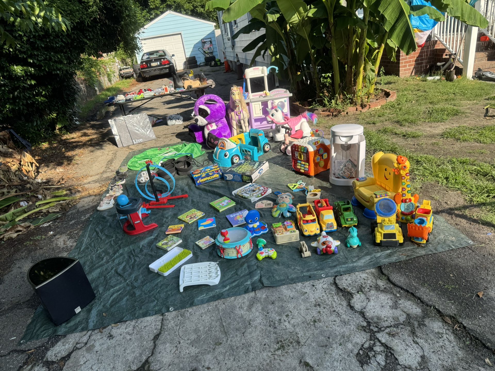 YARD SALE