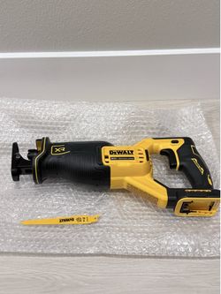 DEWALT 20V XR Cordless Reciprocating Saw (Tool Only)