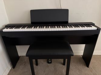 Yamaha P-225 Digital Piano