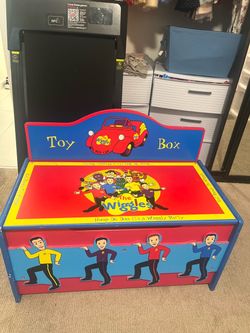 2004 Vintage wiggles toy box