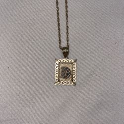 GOLD NECKLACE WITH D CHARM
