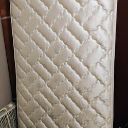 Bed frame and matress