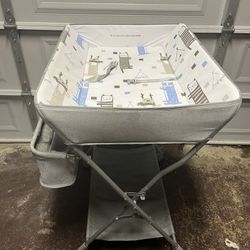 Changing Table (Free)